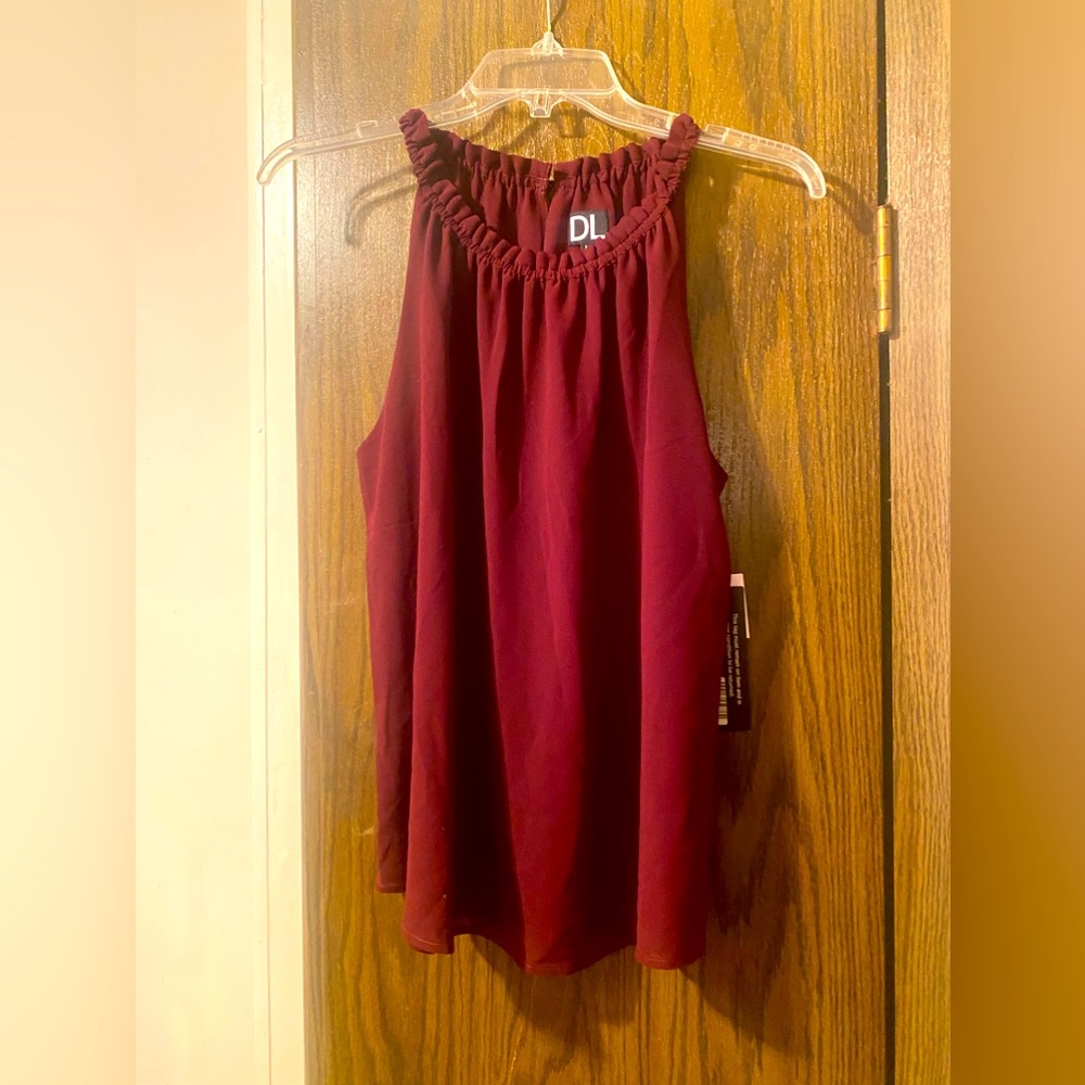 Sleeves dressy top